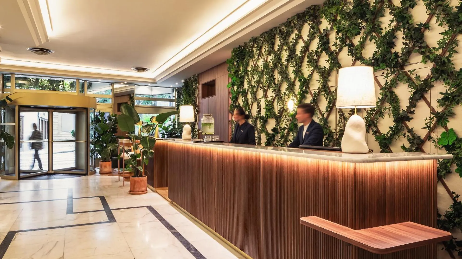 Royal Garden Champs-elysees 4*